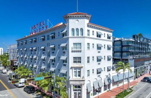 West Avenue Hotel | Bluebird Suites at The Apex Miami