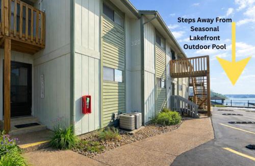 Almont House | Blueys Lakefront 2 Bed and 2 Bath Condo