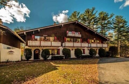 Jackson Condo | Boars Bungalow - Linderhof Golf, Pool, & More!
