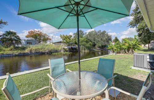Buckhead Ridge House | Boat Dock & Yard: Waterfront Okeechobee Retreat