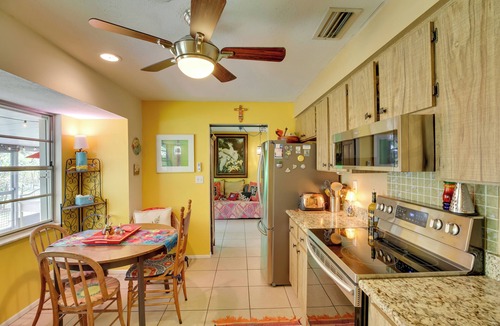 Bonita Springs Cottage | Boho-Style Escape w/Patio ~ 3 Mi to Bonita Beach!