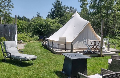 Winter Harbor RV Rental | Bold Coast Camp Minutes from Acadia's Schoodic Peninsula