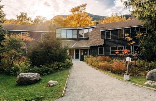 Pinkham's Grant Condo | Boutique Hotel Room, Double Bed, 3 Bunks, Shared Bathroom