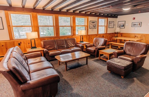 Pinkham's Grant Condo | Boutique Hotel Room, King, 2 Bunks, Shared Bathrooms