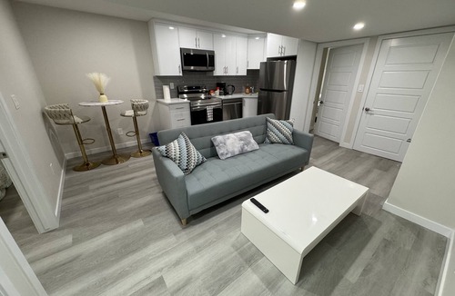 Southwest Calgary House | Brand new 2 bdrm 3 beds luxury Guest Suite with separate entrance