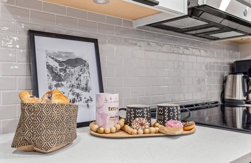 Dead Man's Flats Condo | Brand New 3BR Rockies Haven w/Balcony, Pool & Gym
