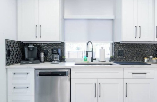 Hollywood Hills House | Brand NEW 5 BedRM/5 BTH POOL HM!