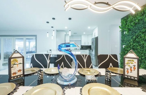 Hollywood Hills House | Brand NEW 5 BedRM/5 BTH POOL HM!