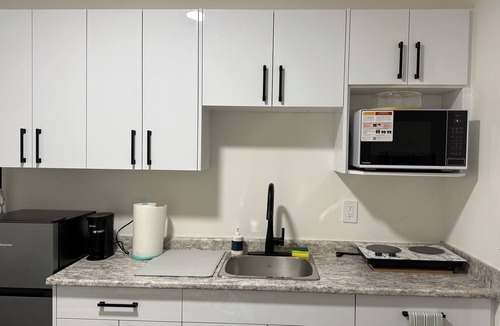 Saskatoon Apartment | Brand‑New Executive Studio - Perfect for Business Trips or Couples Getaway
