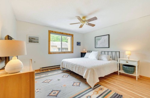 Lincoln Condo | Bright and Cozy Condo - White Mountains Getaway