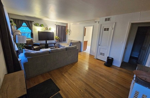 Rapid City House | Bright & Comfortable 2BR Retreat Great Location Perfect Short Stay
