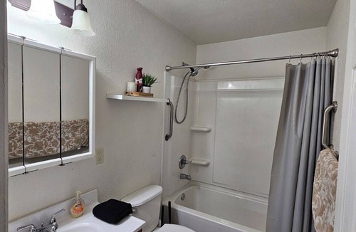 Rapid City House | Bright & Comfortable 2BR Retreat Great Location Perfect Short Stay