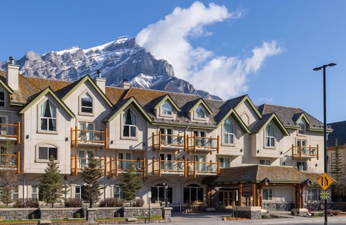 Banff Apartment | Bright & Open Loft King Suite with Mountain Views