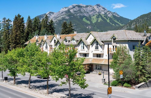 Banff Apartment | Bright & Open Loft King Suite with Mountain Views
