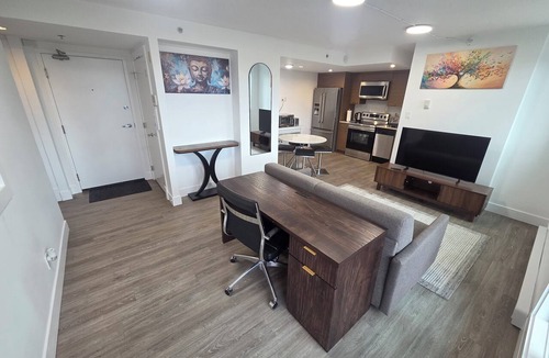 Sunset Apartment | Bright & Spacious | Private |Clean | A/C | WiFi