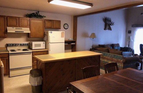Wildernest Hotel | Buffalo Ridge 2 Bed Loft