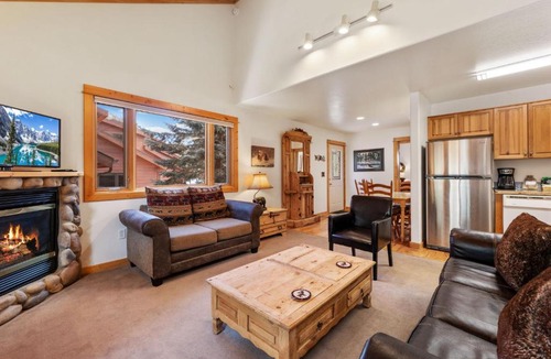 Fall River Estates Apartment | Bugle Pointe A08 by Estes Park Condos