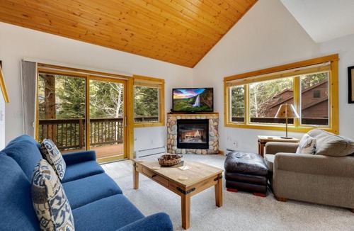 Fall River Estates Apartment | Bugle Pointe B23 by Estes Park Condos