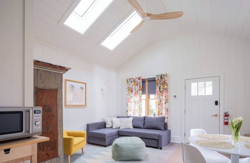 New North End House | Bungalow + 3 Cottages, Whole Estate Sleeps 20