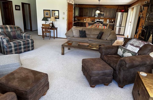 Lake City Cabin | Buttercup Cabin - Quiet Neighborhood with Plenty of Room for All - 4 Bedroom/2.5 Bathroom