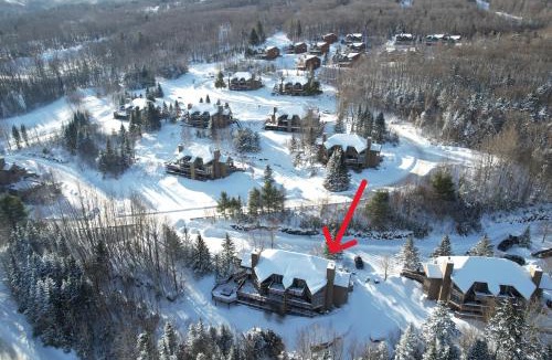 Carroll Villa | C3 Crawford Ridge Townhome with Mt Washington views - just a short walk from ski lodge and slopes