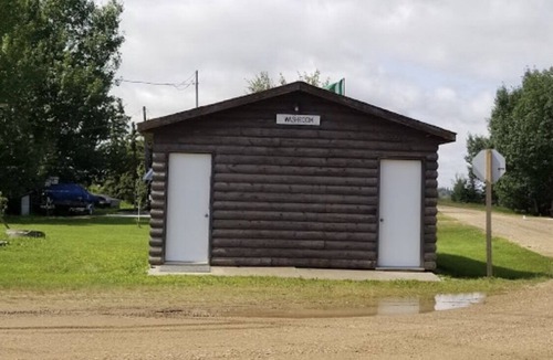 Big River Cabin | Cabin #7 - Rustic Cabin at Delaronde Resort