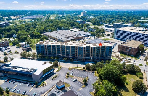 University Circle Apartment | Calm & Serene 2BR | Cleveland Clinic