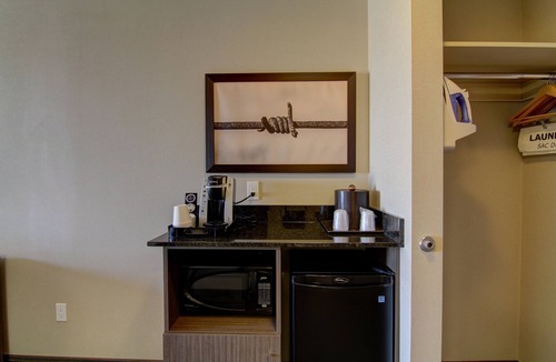 Kindersley Hotel | Canalta Hotel Kindersley