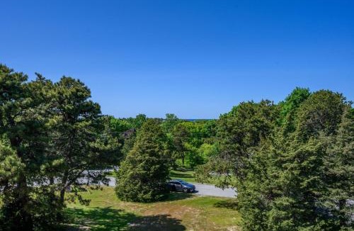 East Dennis House | Cape Cod Charm: Bay Views Family Fun