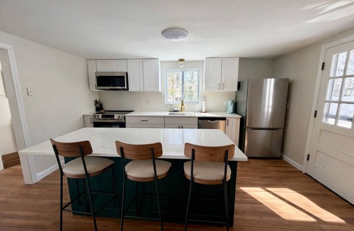 Mashpee House | Cape Cod Gem: Steps to a sandy pond, minutes to beaches and restaurants!