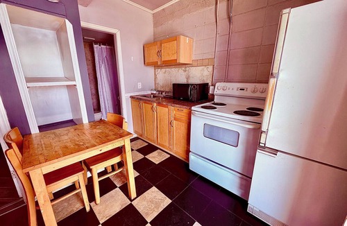 Fort St. John Hotel | Caravan Motel