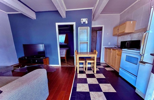 Fort St. John Hotel | Caravan Motel