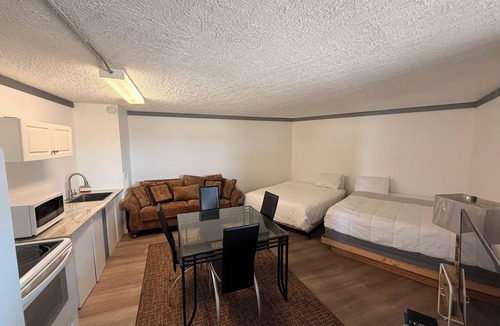 Fort St. John Hotel | Caravan Motel