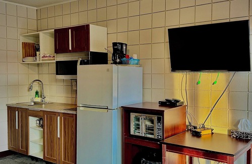 Swift Current Hotel | Caravel Motel