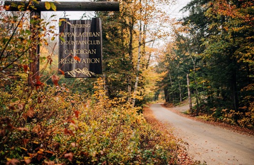 Bristol Condo | Cardigan Mt Basecamp Comfort: Hiker Breakfast, Shared Bath, Onsite Trail Access