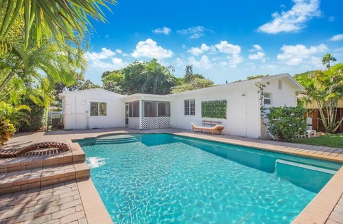 Parkside Villa | Casa Aloha Tropical Pool Beach 9 Mins Games