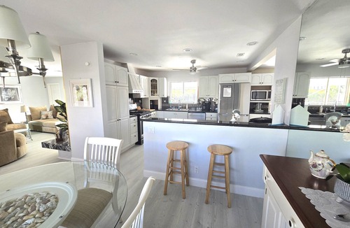 Singer Island House | Casa Bimini - Exquisite Home with Pool on Singer Island