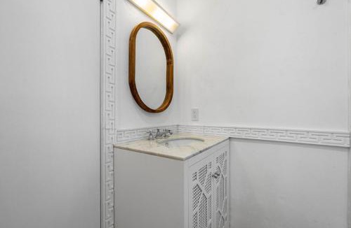 Old Northwood Villa | Casa Blanca