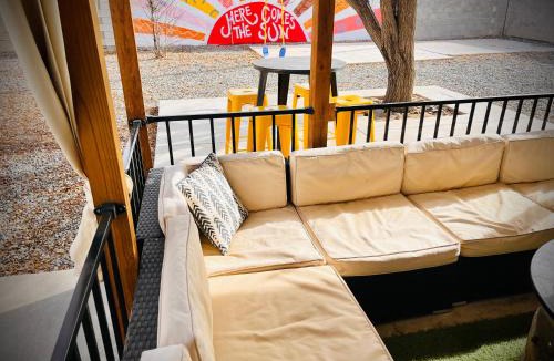 La Mesa House | Casa Charleston-3BR-2Bath-Private HOT TUB-Pet Friendly-No Pet Fees!