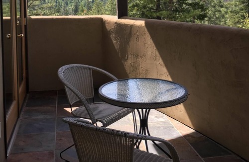 Okanagan-Similkameen Bed & Breakfast | Casa Colina Bed & Breakfast - The West Queen Suite