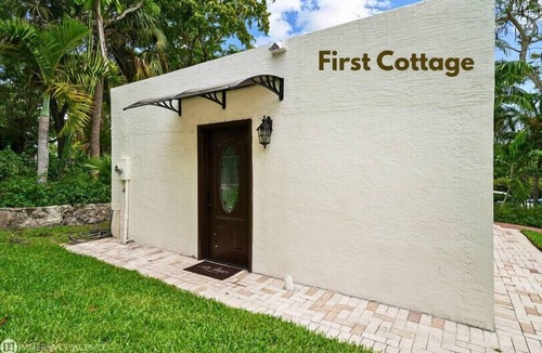 West Palm Beach House | Casa Ponce - Private Pool, Mins to DT + Beach