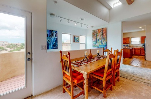 Santa Fe House | Casa Vistoso - Artist's Retreat, Hot Tub & Patios