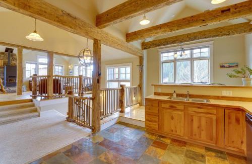Mount Crested Butte House | 'CB Trailhouse' - Walk to Meridian Lake!
