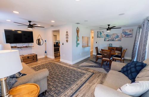 South Bradenton Condo | Cedar Run Resort - Roam Hospitality