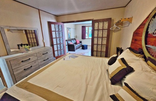 Deadwood Hotel | Cedar Wood Inn