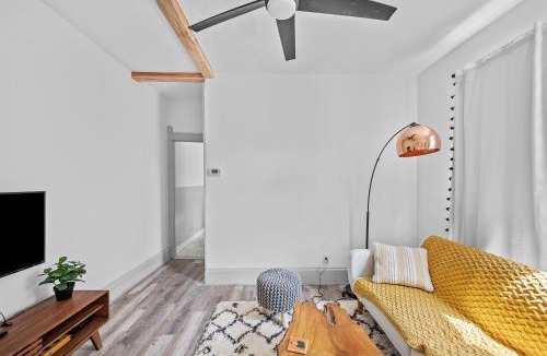 Little Italy Apartment | Center of Little Italy #2
