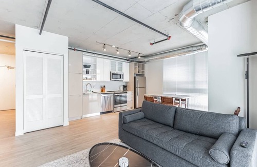 Gateway District Apartment | Central apartment with double queen beds