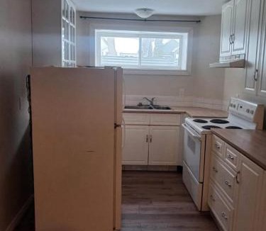 Northeast Edmonton Apartment | Central city retreat