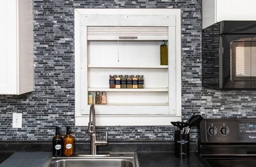 Rapid City House | ⁂Centrally Located⁂Close to Downtown⁂Stocked Kitchen⁂