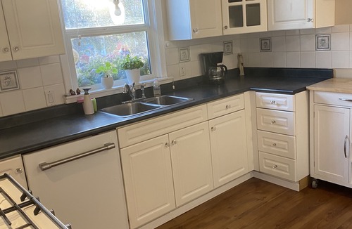 Okanagan-Similkameen House | Centrally located cozy 3 bedroom house in Penticton